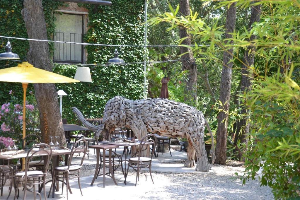 Hostellerie Le Paradou Lourmarin Ngoại thất bức ảnh