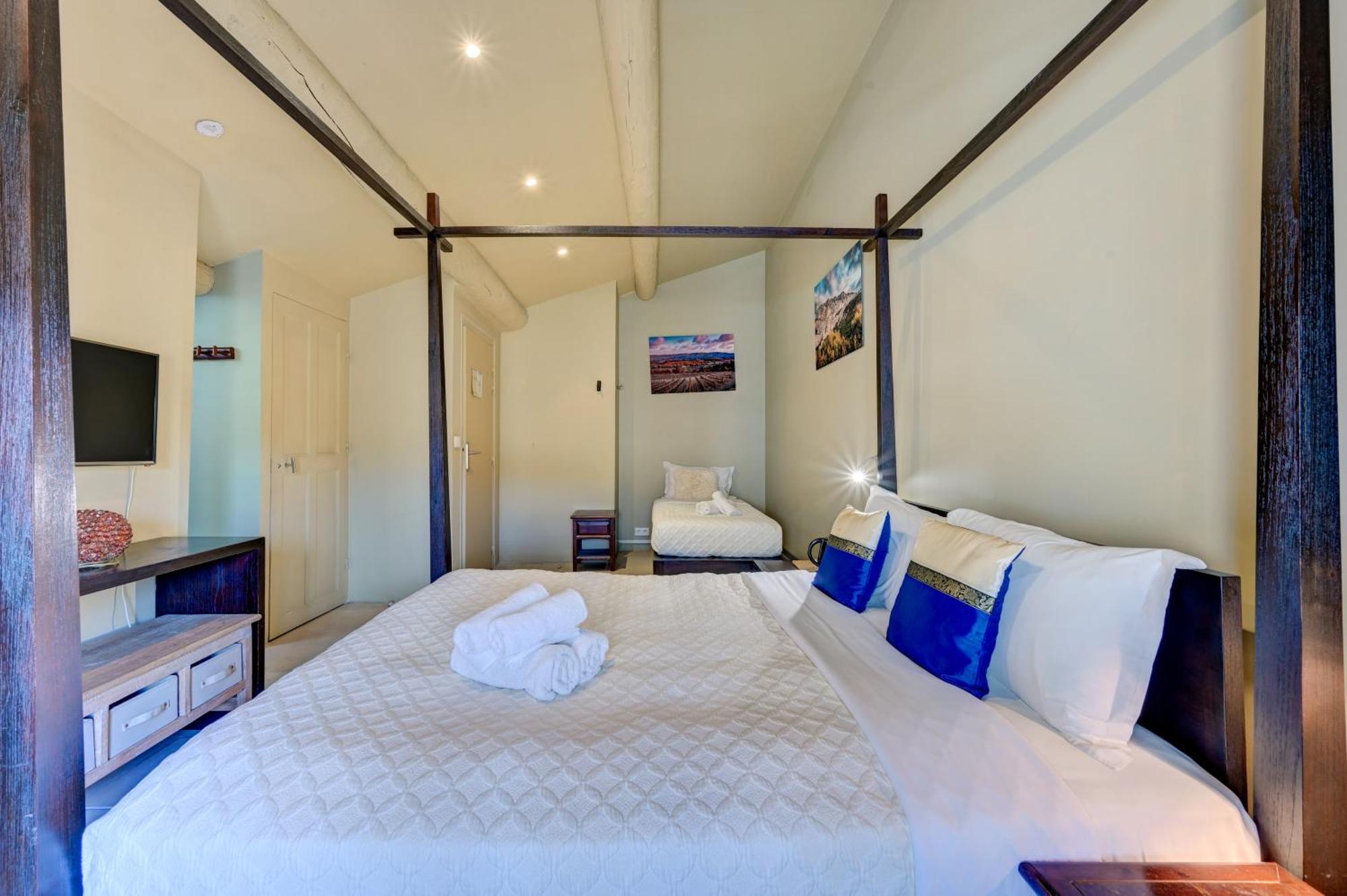 Hostellerie Le Paradou Lourmarin Ngoại thất bức ảnh