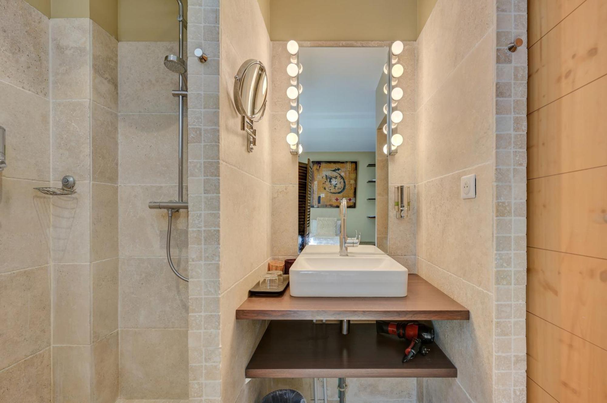 Hostellerie Le Paradou Lourmarin Ngoại thất bức ảnh